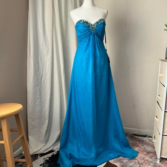 NWT Alyce B’Dazzle Aqua Strapless Prom Dress - Size 2 - Picture 1 of 8